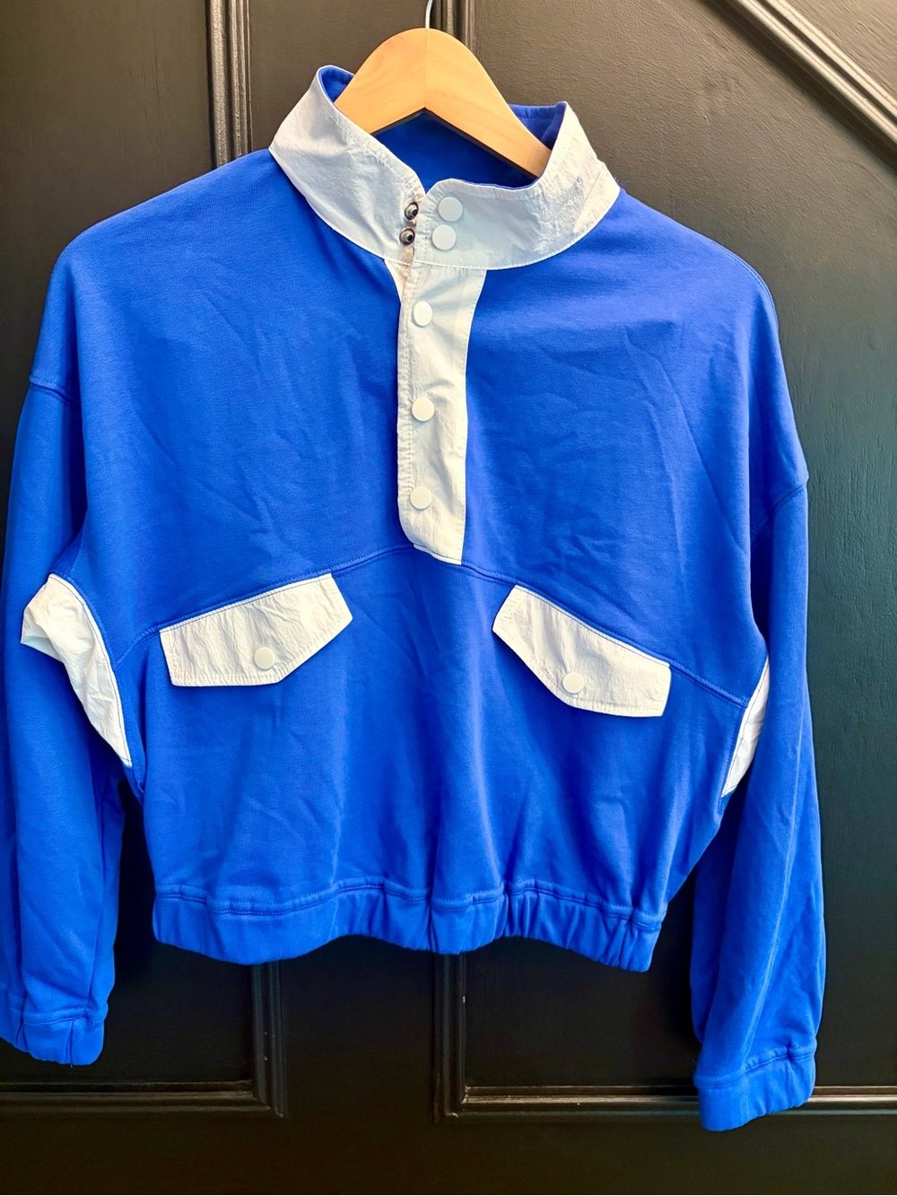 NWT Women’s Blue Pullover with White Trim - Picture 2 of 8